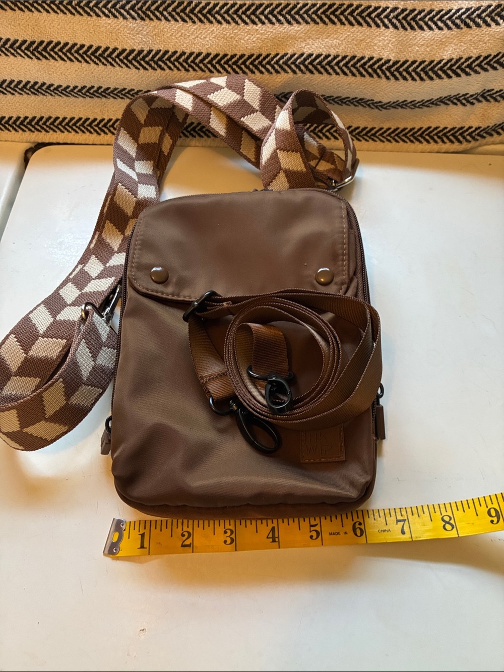 Ihkwip Brown Crossbody Bag with Patterned Strap - Picture 2 of 10